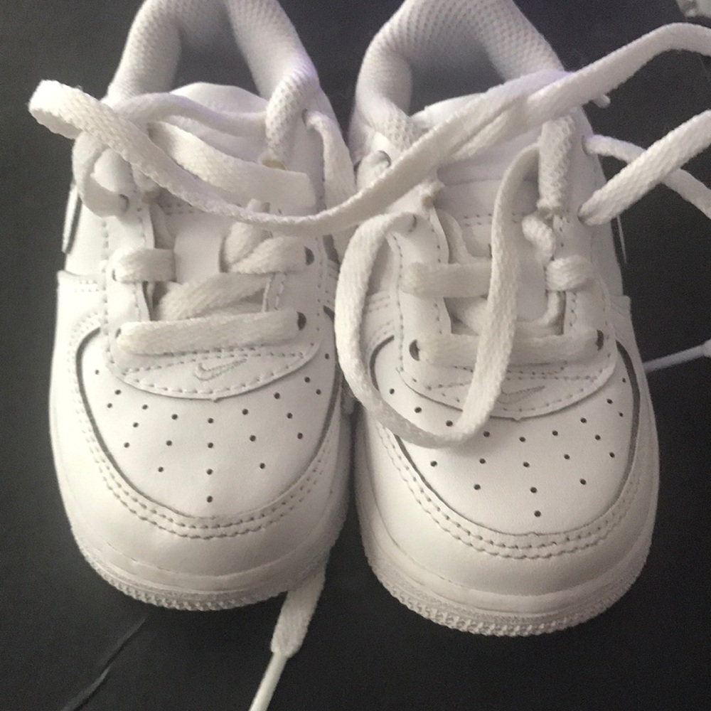 Used child g Nike size  5 mint condition